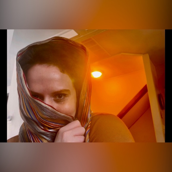 Meet your Posher, Jaqueline mae - Picture 3 of 11